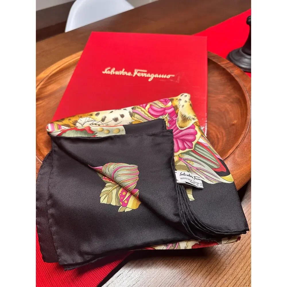 Vintage Salvatore Ferragamo Silk Scarf Cheetah Floral Black Border Made in Italy - Picture 7 of 15